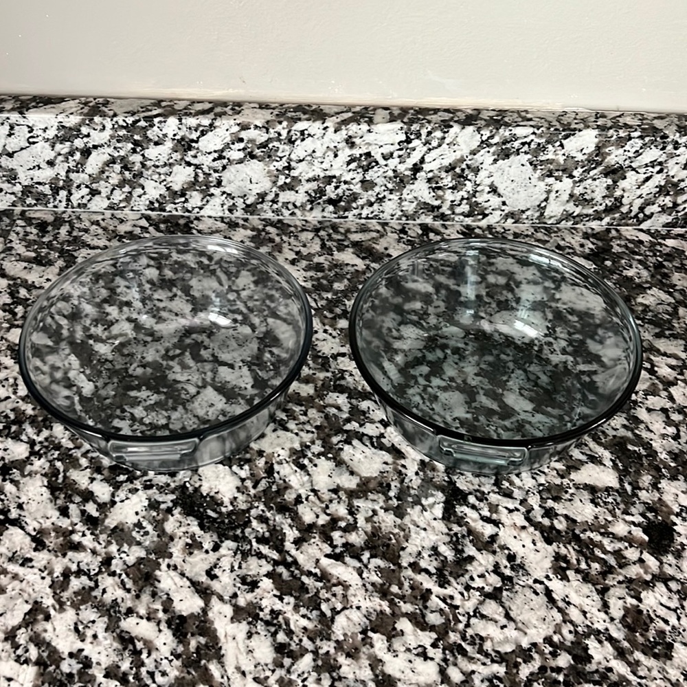 Vintage PYREX glass bowls